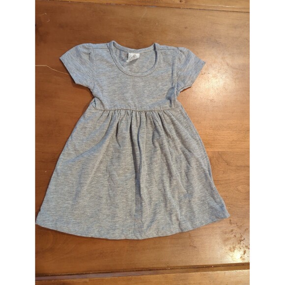 3 baby girl dresses brand new size 12 to 18 months perfect for Crafters - Picture 2 of 5